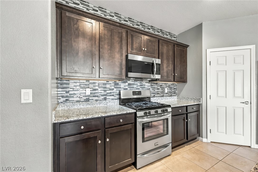 2346 Brookings Harbor Drive Property Photo 11