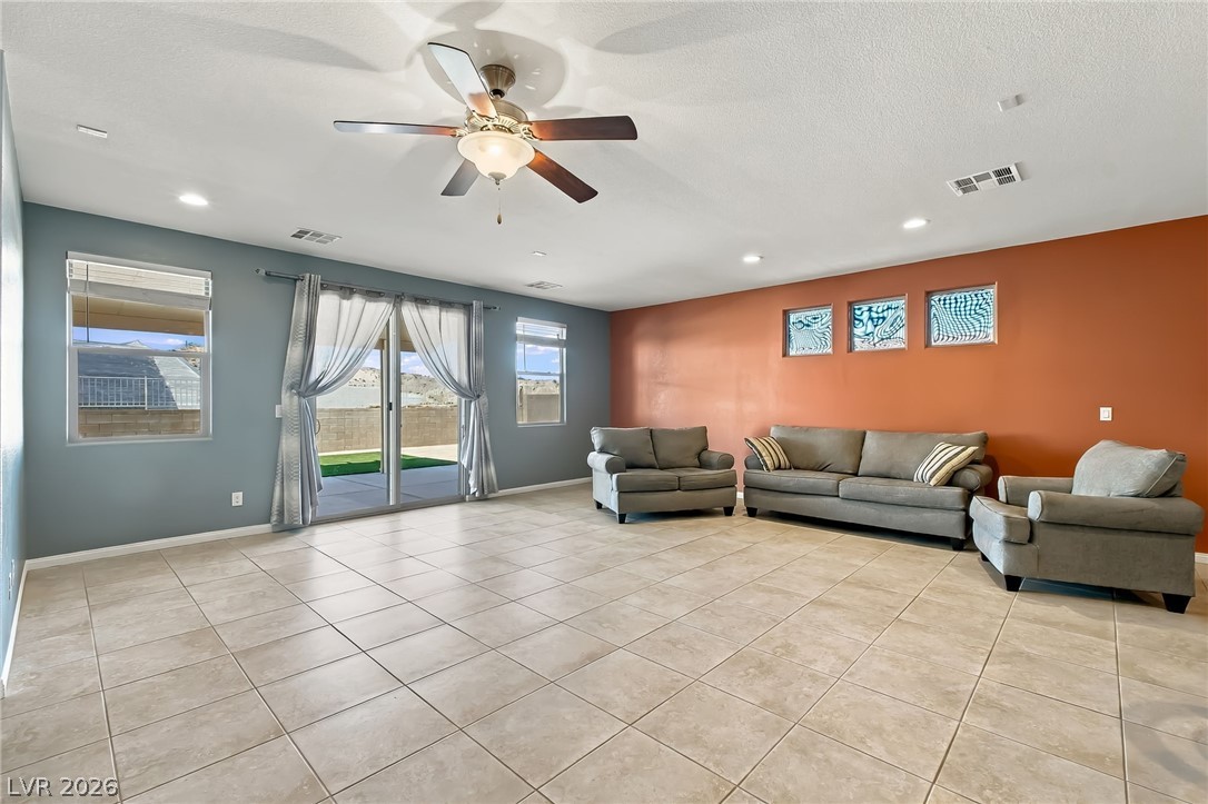 2346 Brookings Harbor Drive Property Photo 17