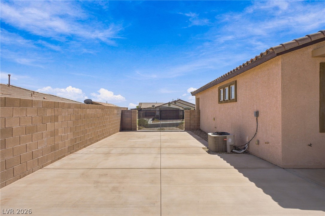 2346 Brookings Harbor Drive Property Photo 49