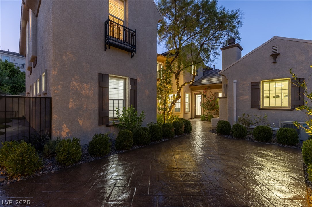 1201 Mersault Court Property Photo 4