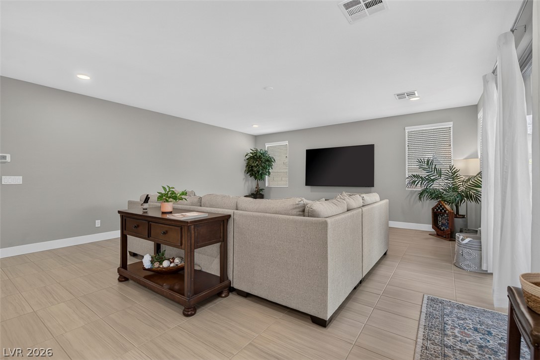 6849 Desert Finch Street Property Photo 15