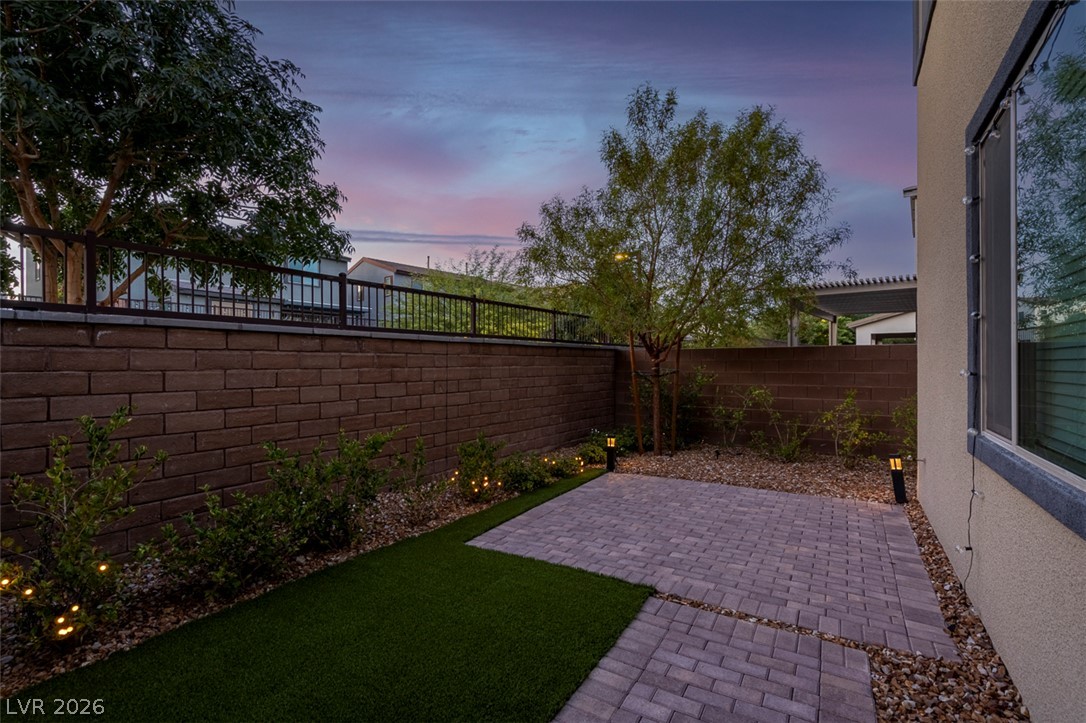 6849 Desert Finch Street Property Photo 60
