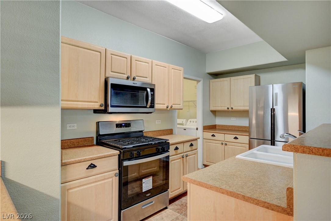 8250 North Grand Canyon Drive 1133 Property Photo 17