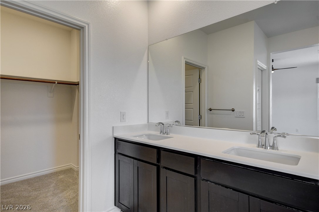 2514 Vittora Pointe Street Property Photo 43