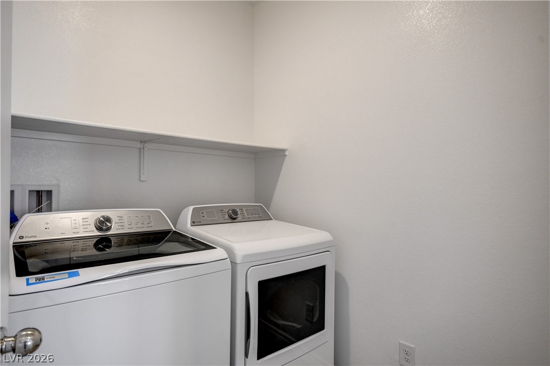 2514 Vittora Pointe Street Property Photo 47