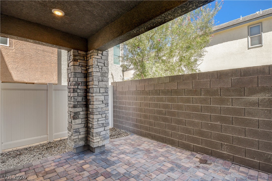 2514 Vittora Pointe Street Property Photo 50