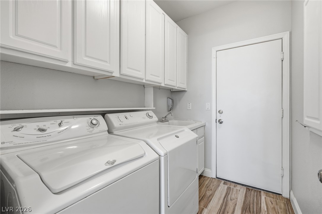 686 Fynn Valley Drive Property Photo 43