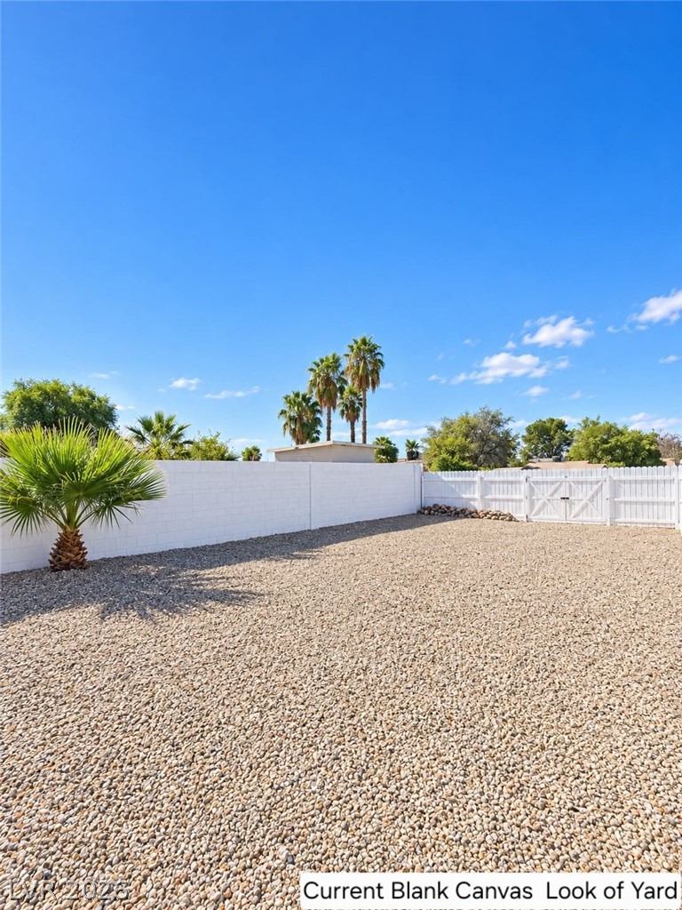 2206 East Oakey Boulevard Property Photo 7