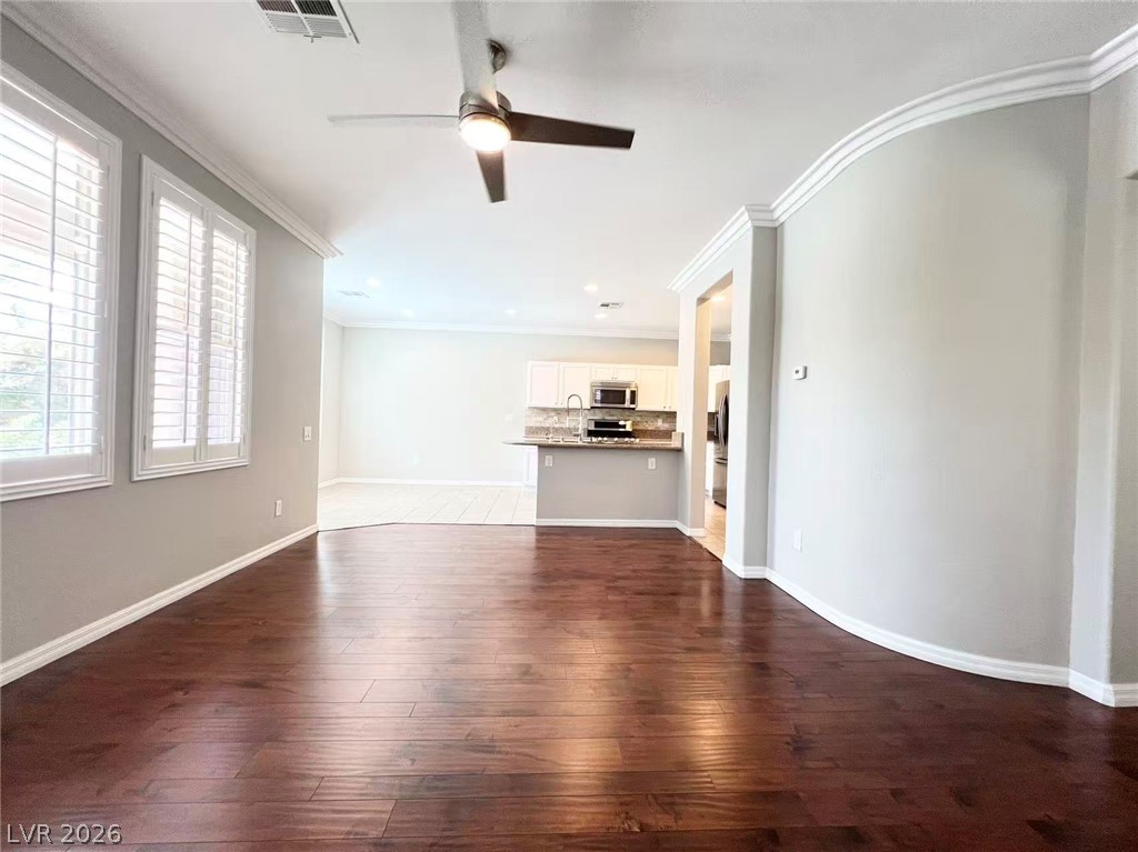 11241 Lompoc Court Property Photo 2