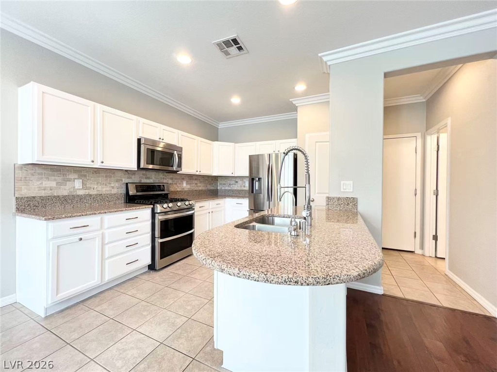11241 Lompoc Court Property Photo 6