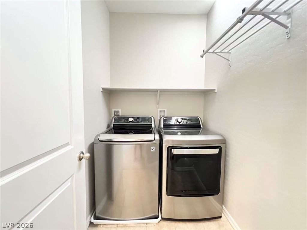 11241 Lompoc Court Property Photo 12