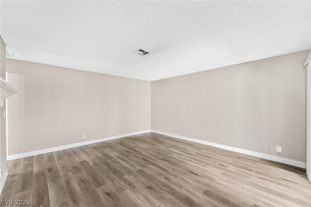 213 North Lamb Boulevard E Property Photo 6