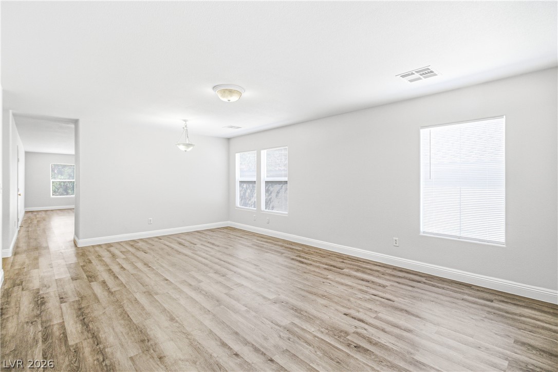 183 White Butte Street Property Photo 3