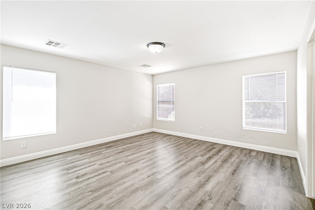 183 White Butte Street Property Photo 11