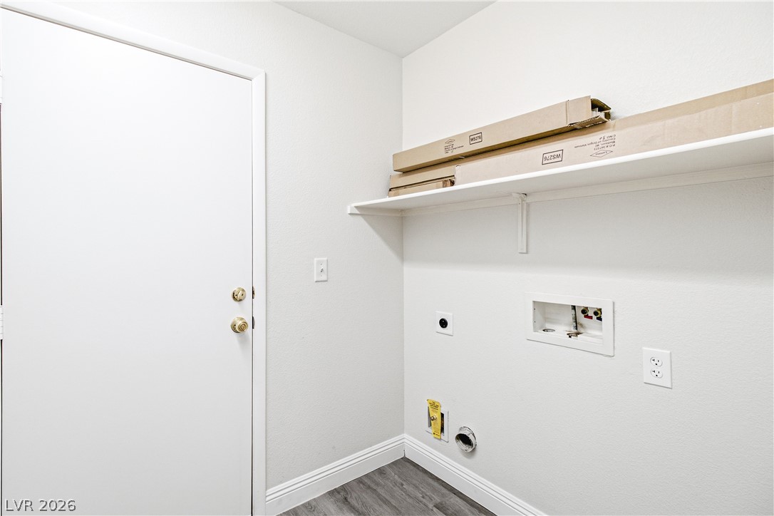 183 White Butte Street Property Photo 16