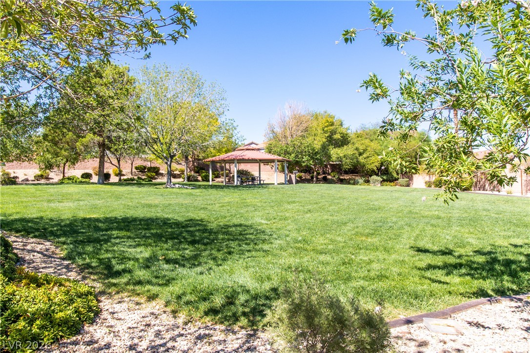 183 White Butte Street Property Photo 18