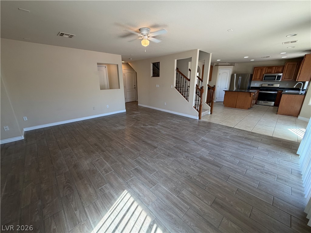 5516 Meridian Rain Street Property Photo 8