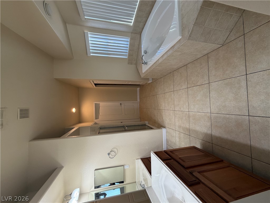 5516 Meridian Rain Street Property Photo 12