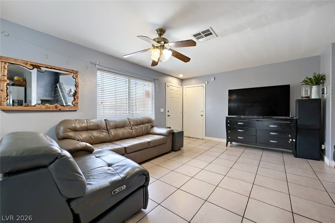3368 Dragon Fly Street Property Photo 3