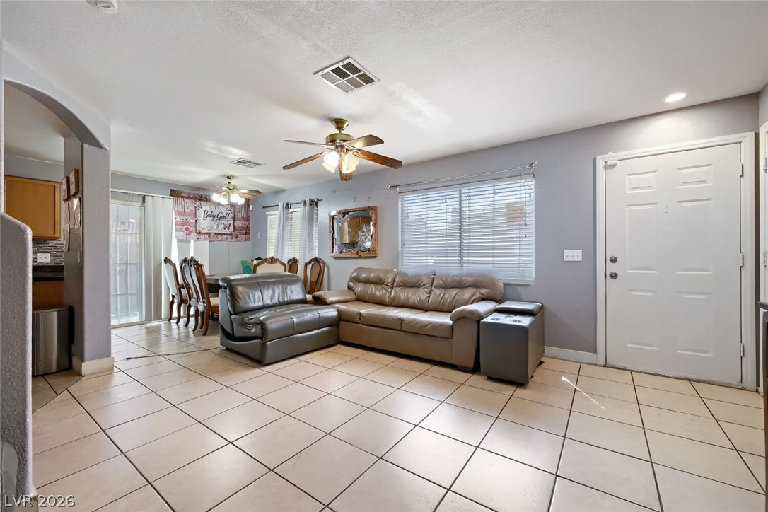 3368 Dragon Fly Street Property Photo 4