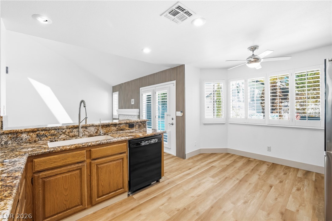 9728 Stellar View Avenue Property Photo 9