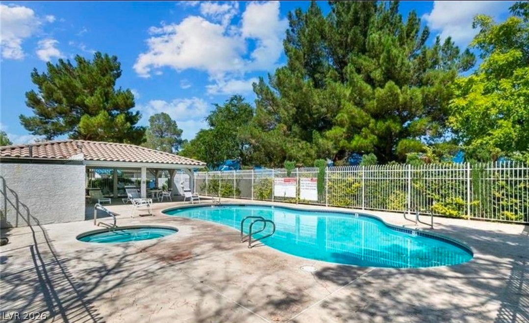 2133 Petersham Court D Property Photo 2