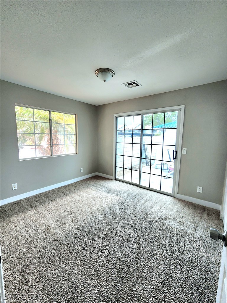 2133 Petersham Court D Property Photo 5