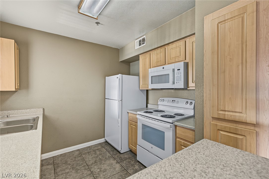 6955 Durango Drive 3082 Property Photo 10
