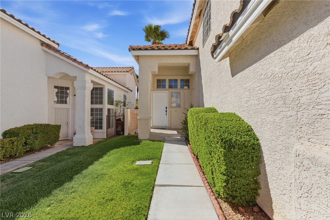 9337 Mist Flower Circle Property Photo 3