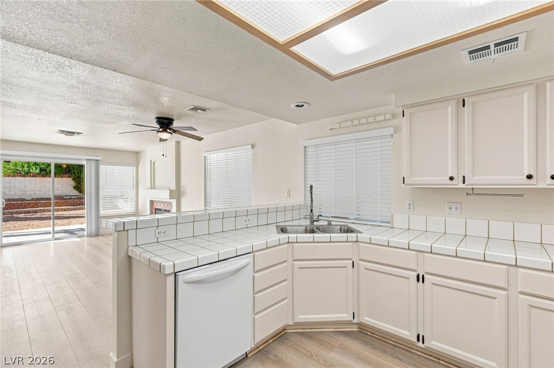 9337 Mist Flower Circle Property Photo 15