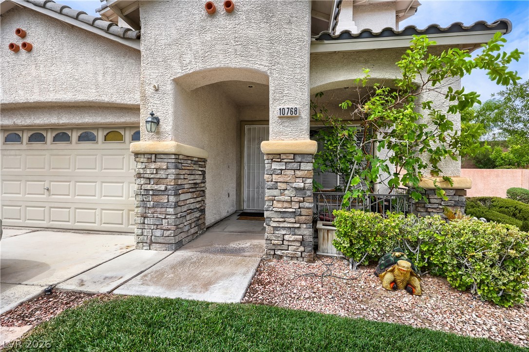 10768 Passion Vine Court Property Photo 2