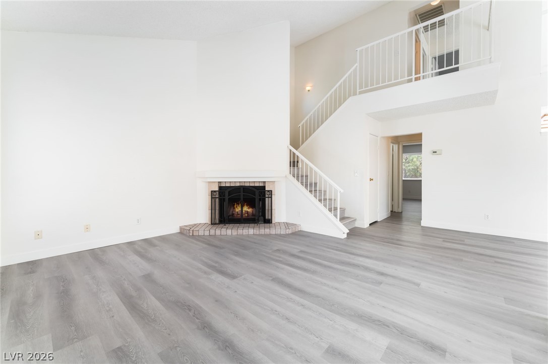 3645 Veneer Lane Property Photo 5