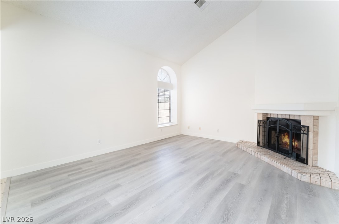 3645 Veneer Lane Property Photo 9