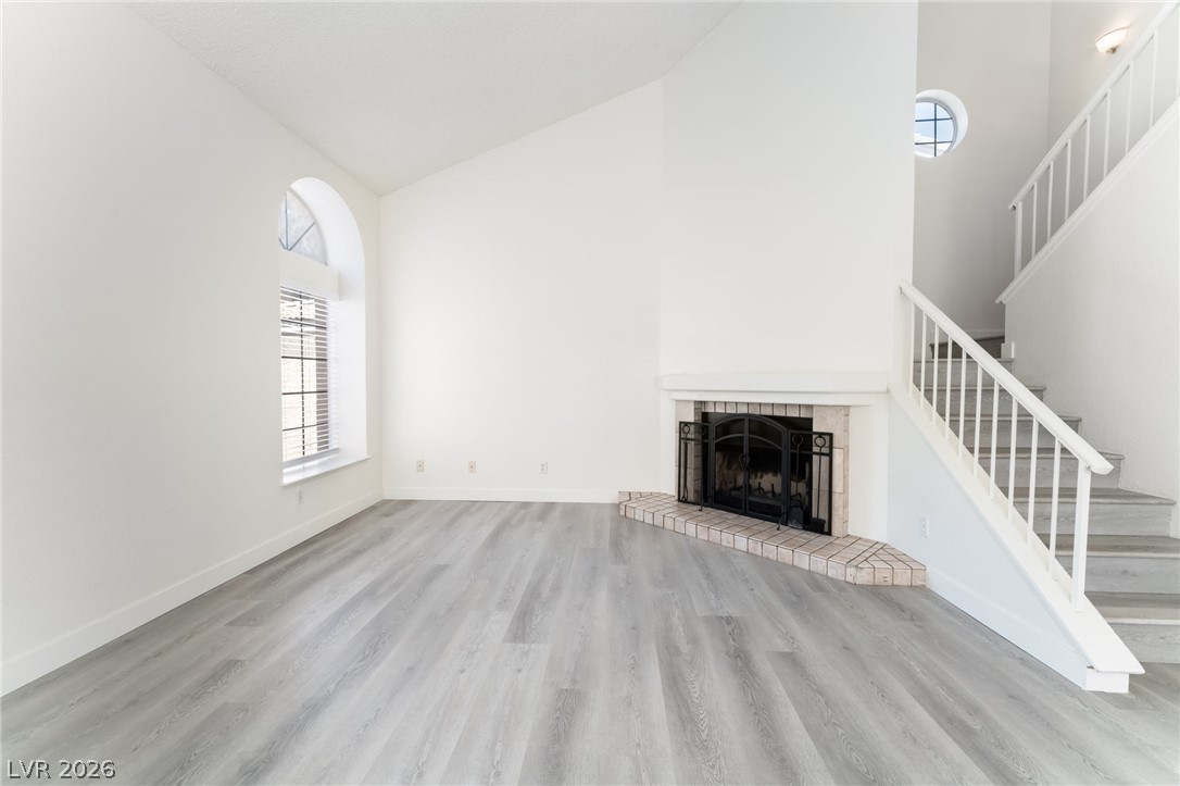 3645 Veneer Lane Property Photo 12