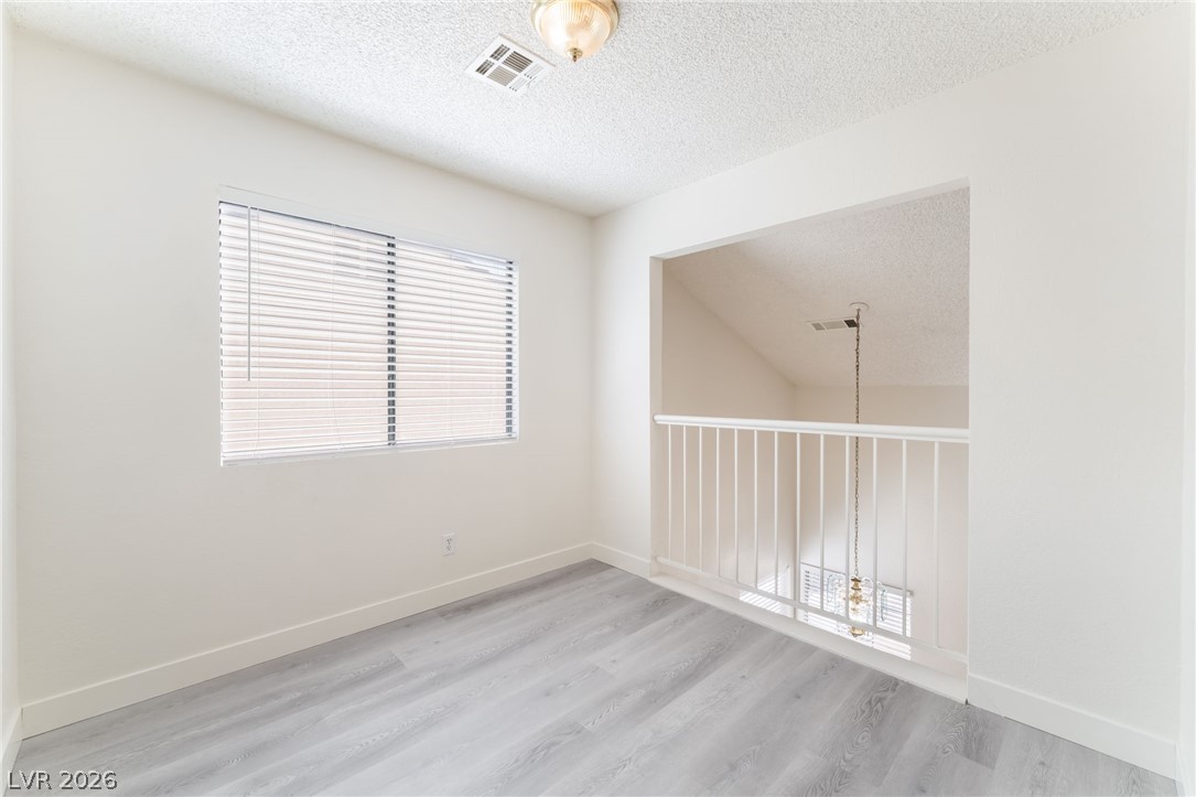3645 Veneer Lane Property Photo 24