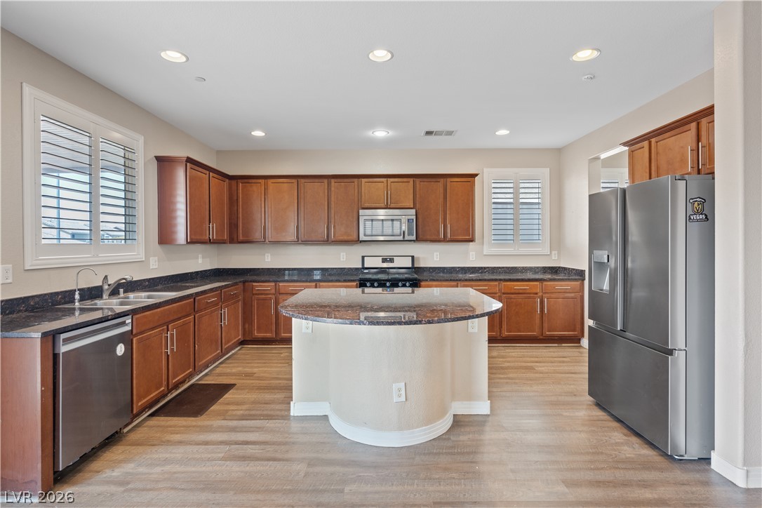 1121 Copper Grass Street Property Photo 4