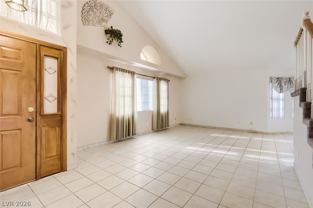 5242 Willowdale Court Property Photo 3