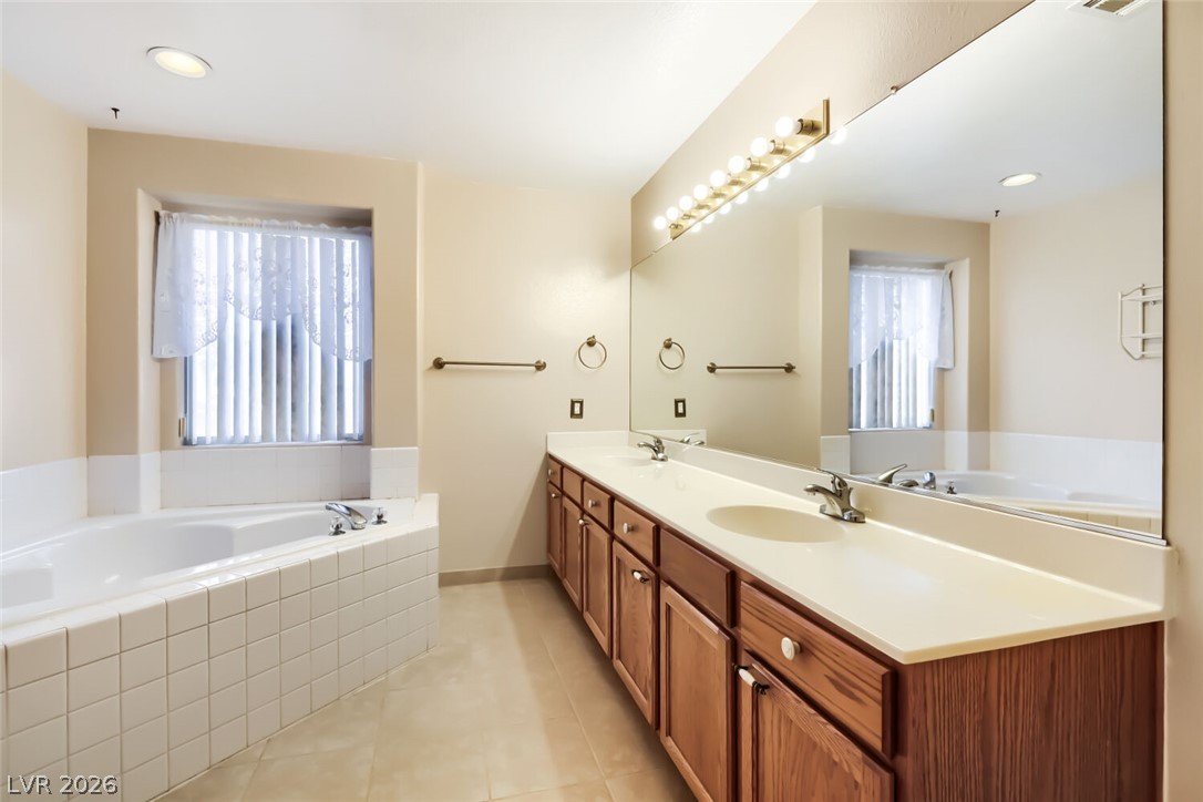 5242 Willowdale Court Property Photo 16