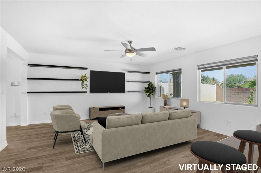 1586 Gold Sunset Avenue Property Photo 2