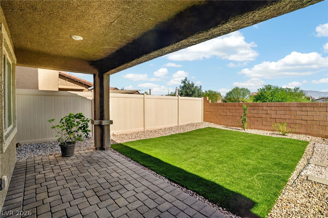 1586 Gold Sunset Avenue Property Photo 30