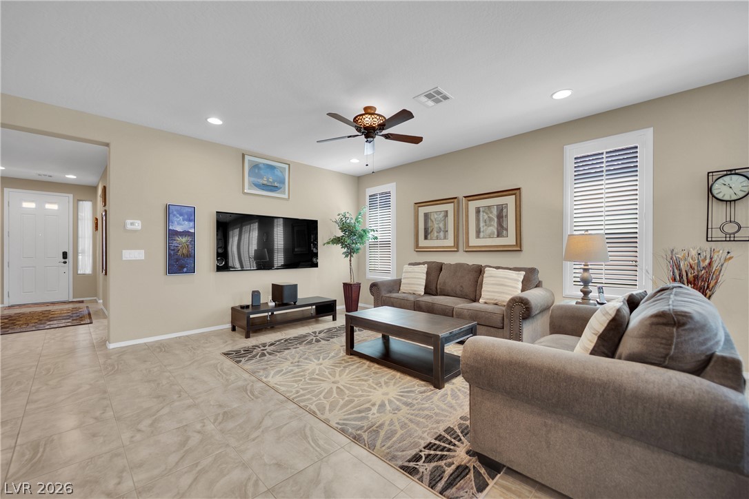 3829 Riviera Regal Avenue Property Photo 3