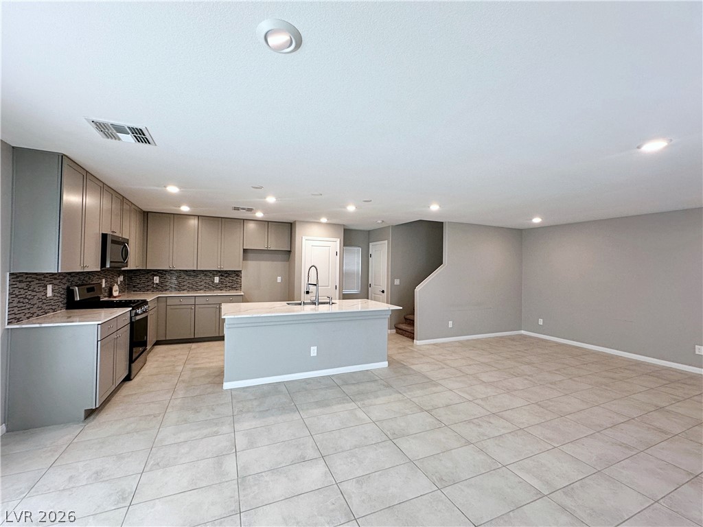 7003 Wildhorse Creek Street Property Photo 10