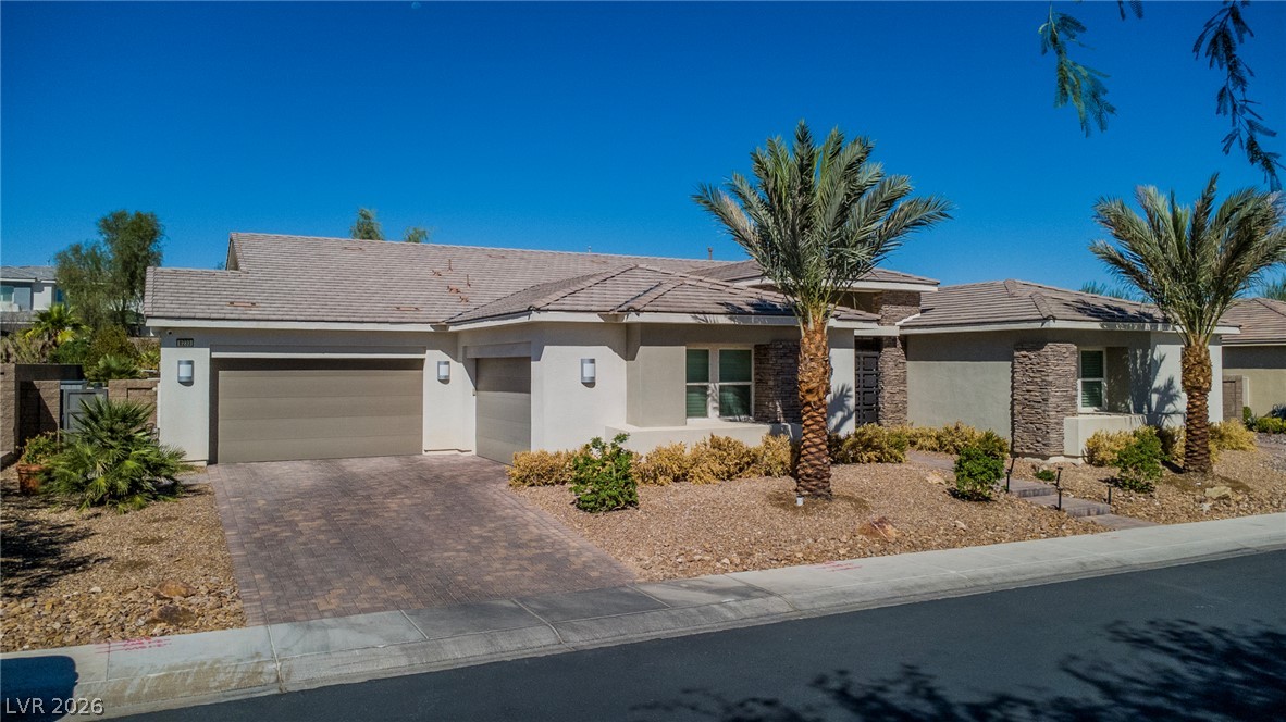 8233 Sweetwater Creek Way Property Photo 7