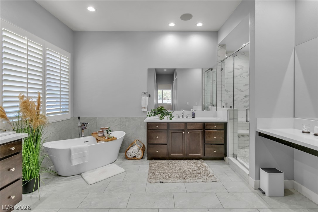 8233 Sweetwater Creek Way Property Photo 30