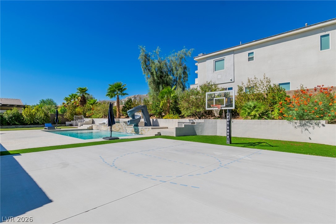 8233 Sweetwater Creek Way Property Photo 65