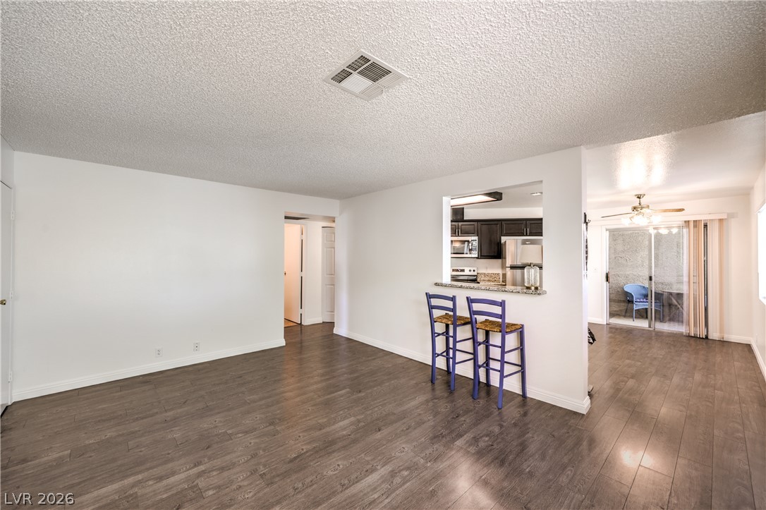 5181 Pioneer Avenue 202 Property Photo 7