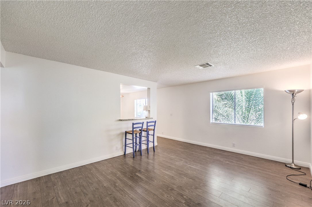 5181 Pioneer Avenue 202 Property Photo 8