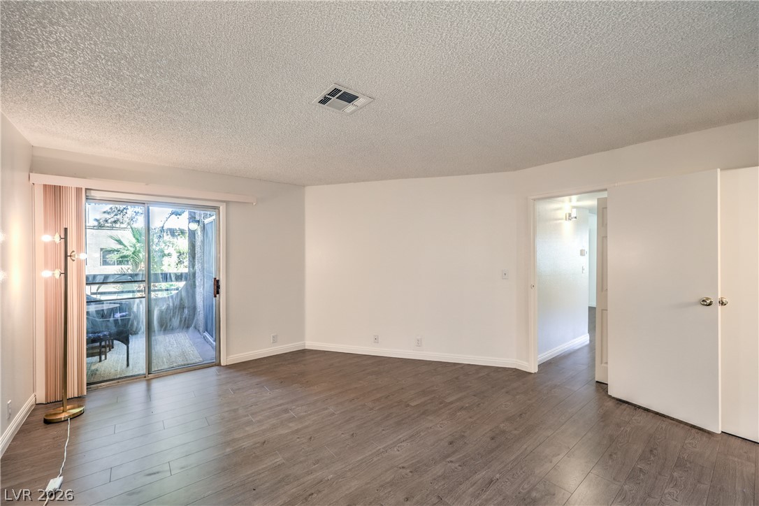 5181 Pioneer Avenue 202 Property Photo 17