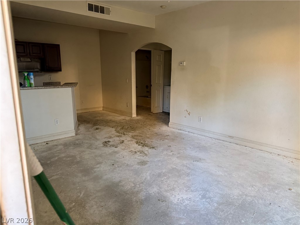 5126 South Jones Boulevard 106 Property Photo 2