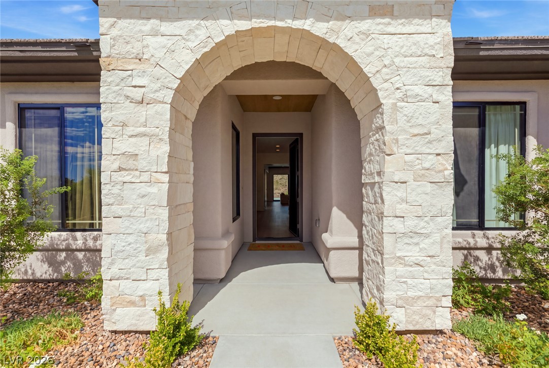 40 Stonemark Drive Property Photo 10